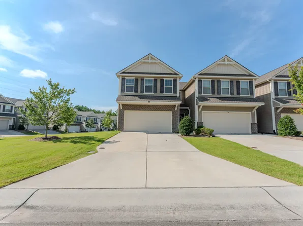 107 Crusaders Dr, Morrisville, NC 27560