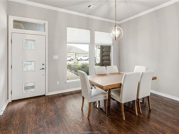 4th image of 1752 Lonetree Dr