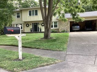 10146 Briar Creek Ln, Carmel, IN 46033