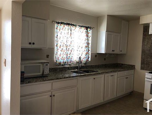 3rd image of 1057 Luisa Guerra Dr #2