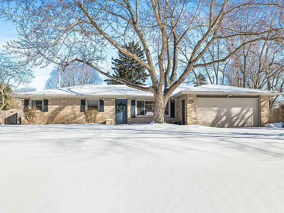 2nd image of 5627 E Hiawatha Ln