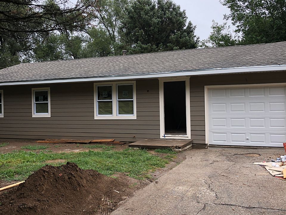 1st image of 6011 N 48th St