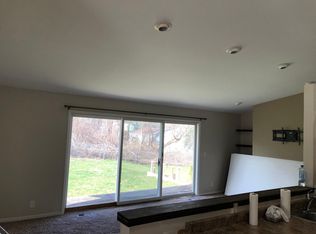 2925 Mulford Dr SE, Grand Rapids, MI 49546