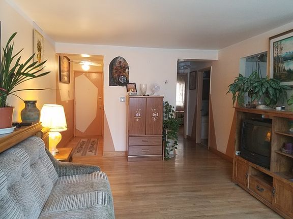 4th image of 2920 N Harlem Ave APT 3A