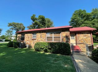 2010 E Downing St, Tahlequah, OK 74464