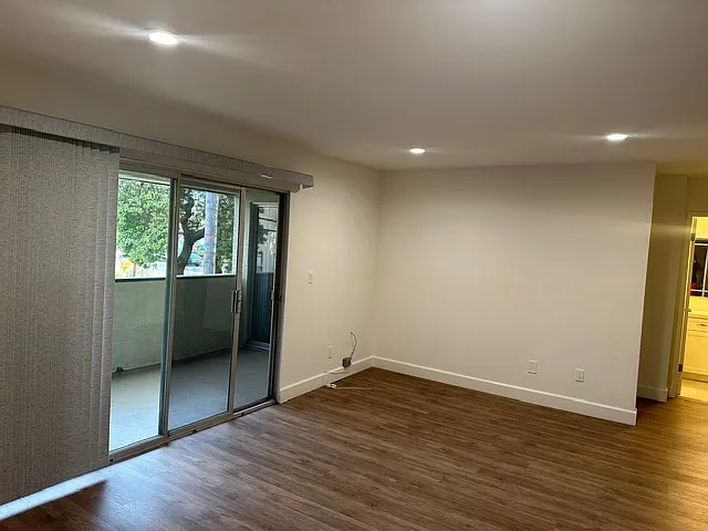 San Bonito Apts — Photo 7