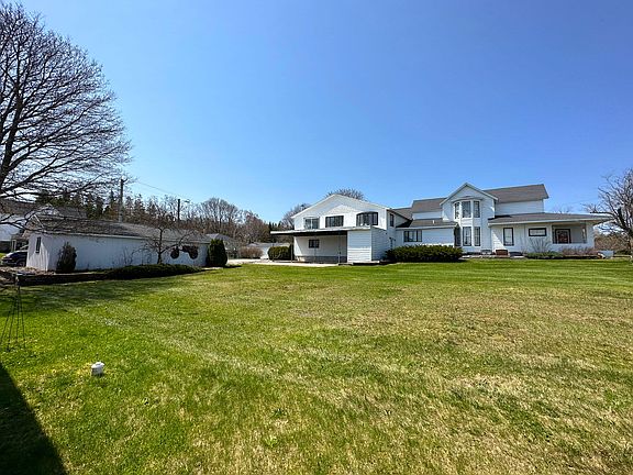 2nd image of 240 McCann St