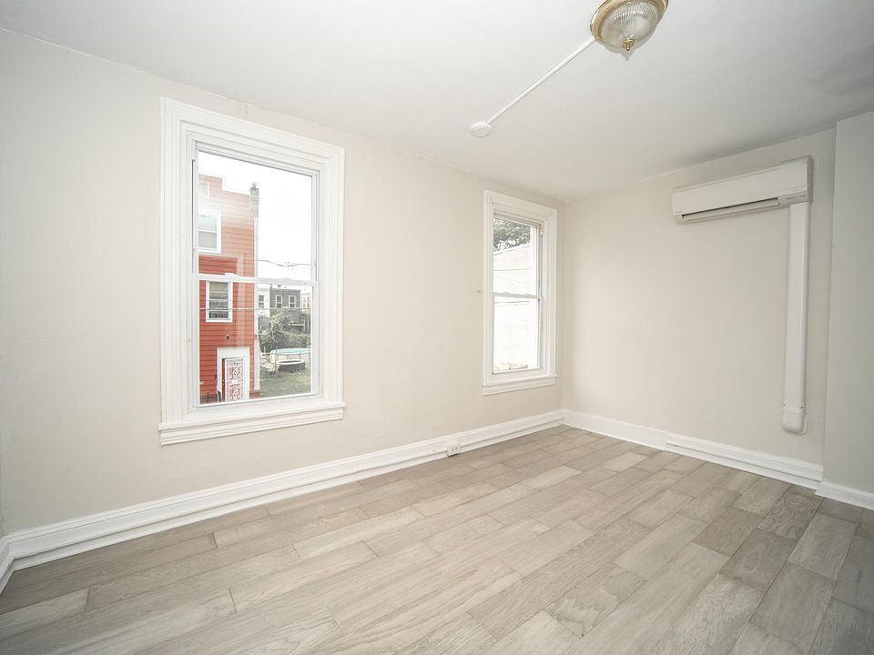 1st image of 2055 W York St #8
