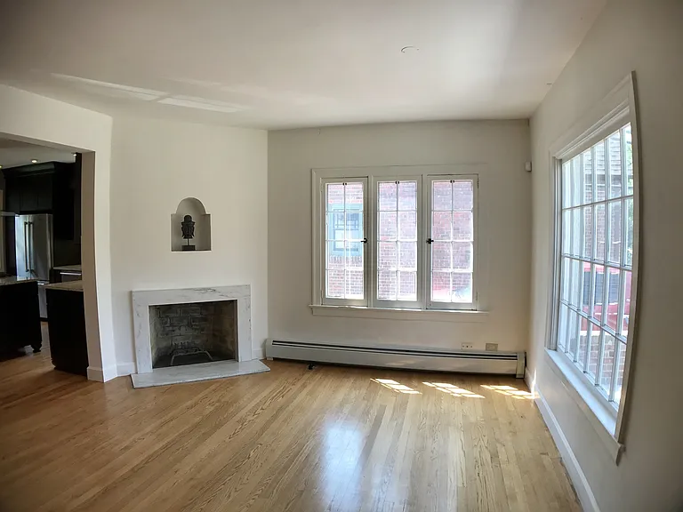 1740 Leyden St — Photo 9