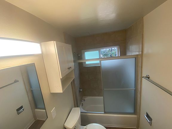 4th image of 115 Towne Ter #1