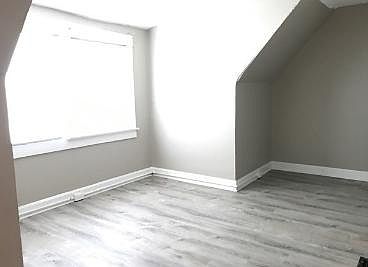 4th image of 207 13th Ave #207