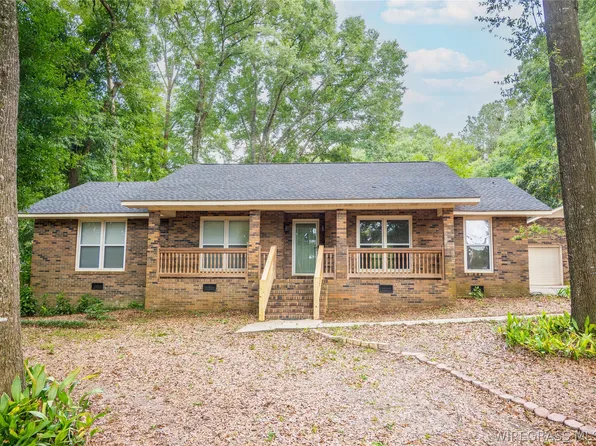 126 Laurel Breeze Dr, Enterprise, AL 36330