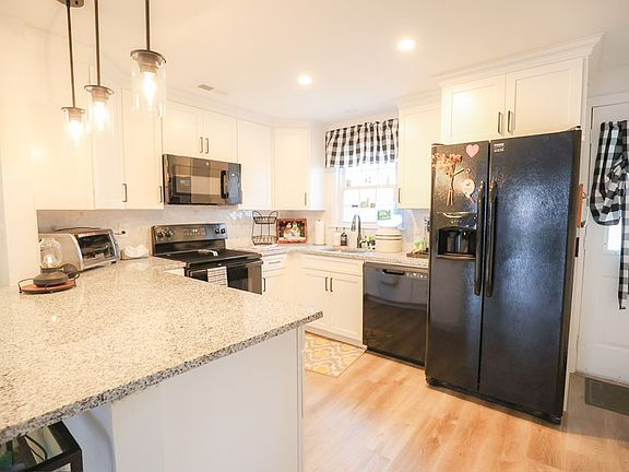 5th image of 503 Forest Park Dr #503