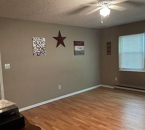 5th image of 1109 N Independence Pl