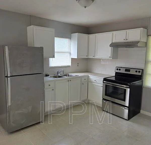 1141 W Acacia Ave #8 — Photo 7
