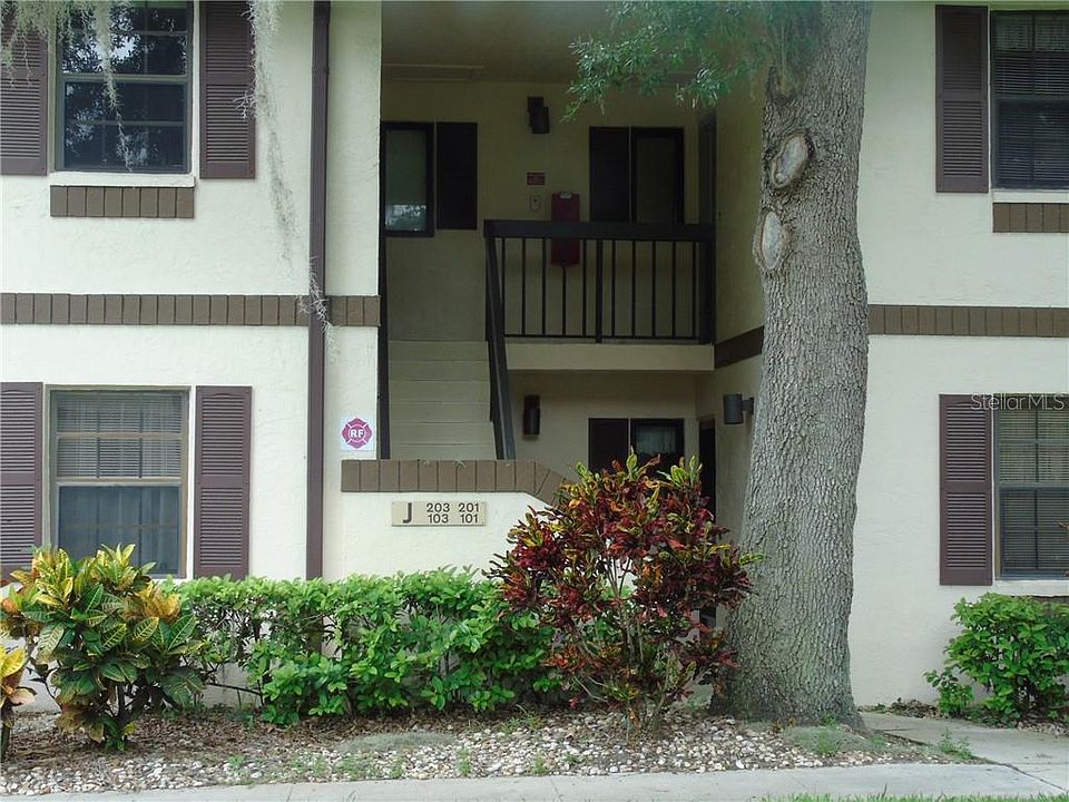 1st image of 19505 Quesada Ave #J