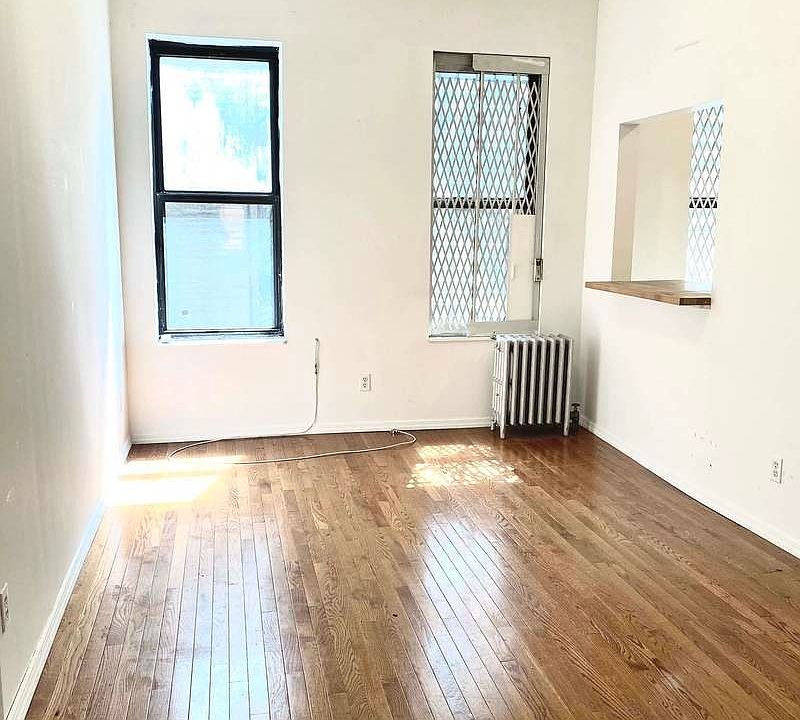 1st image of 240 E 9th St APT 6
