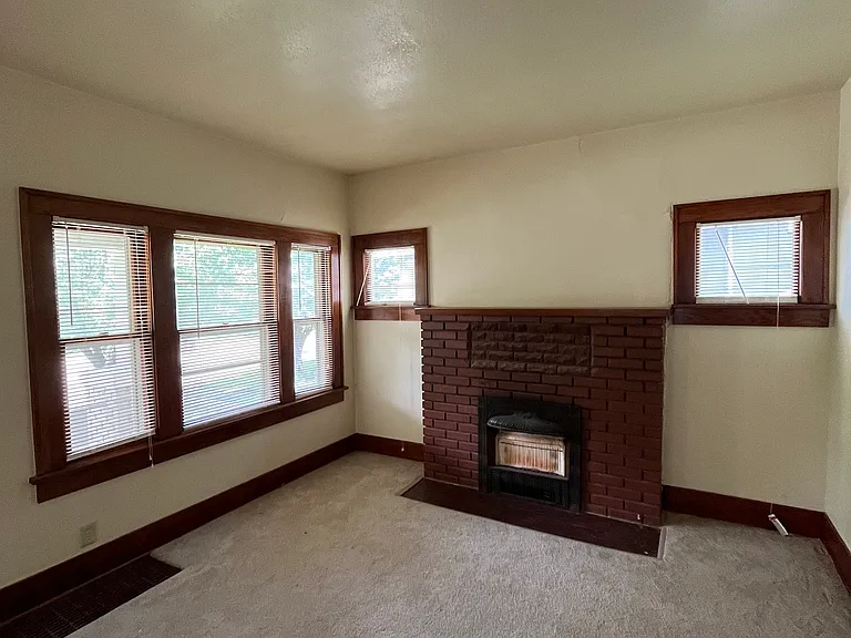 3715 E Central Ave — Photo 7