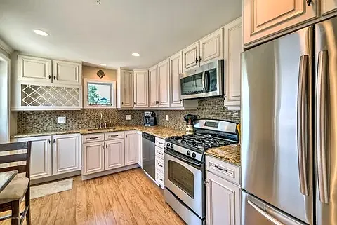 104 Pennsylvania Ave #1 — Photo 11