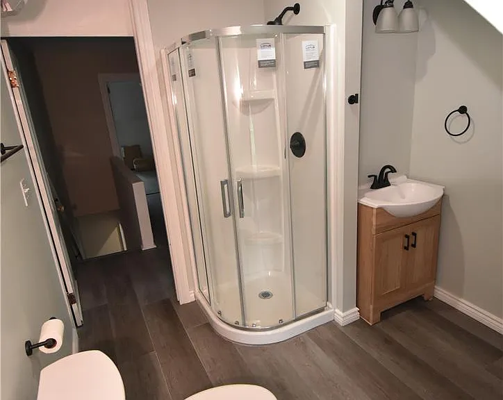 219 W Burke St #2 — Photo 13