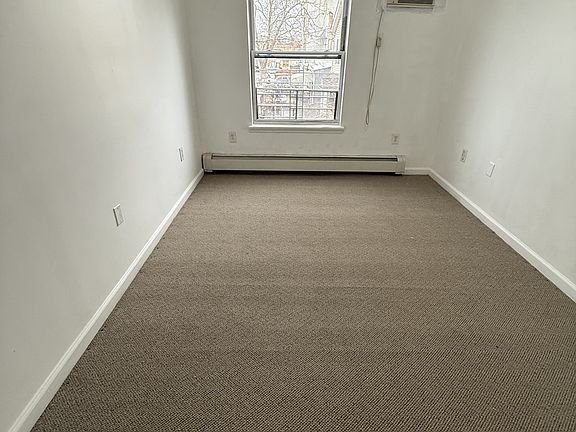 4th image of 104-32 165th St
