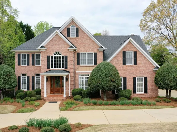 519 Live Oak Ct, Greer, SC 29651