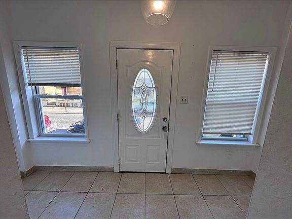 3rd image of 2430 Durfor St