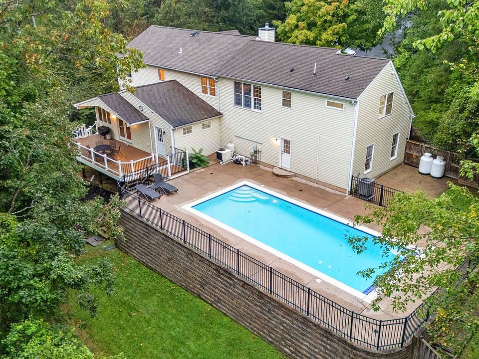 7154 Chesterfield Dr, Warrenton, VA 20187 | MLS #VAFQ2024124 | Zillow
