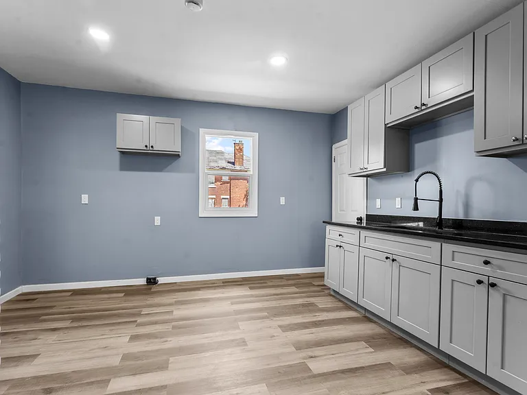 2648 Tuxedo St #1 — Photo 6