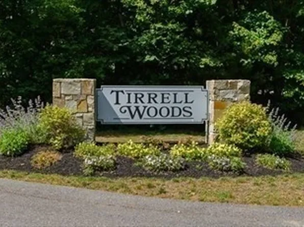 500 Justin Dr Unit 1, Weymouth, MA 02188
