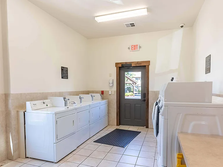 Stoneplace Apartment Homes — Photo 8
