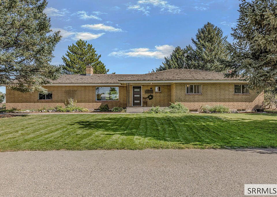 1st image of 939 S 45th E