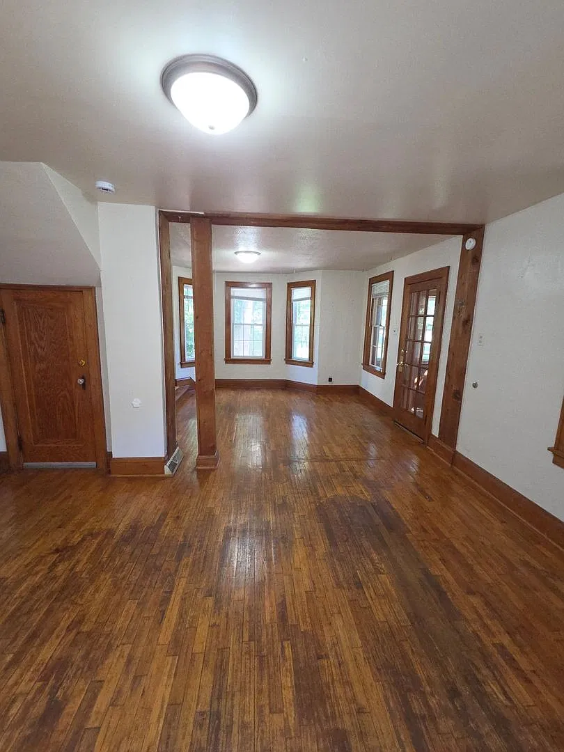 Very large 3 bedroom house — Photo 4