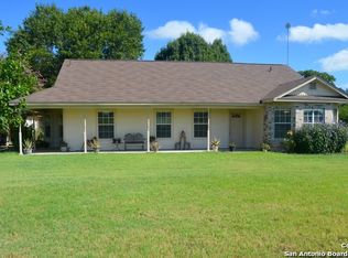 13611 Sherwood Rd, Atascosa, TX 78002