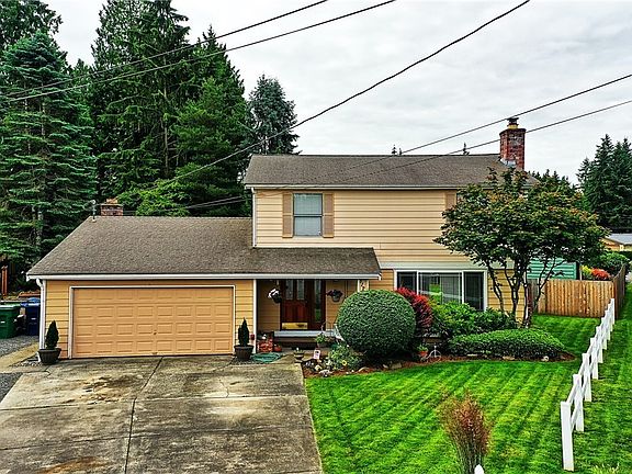 2nd image of 8123 54th Dr NE
