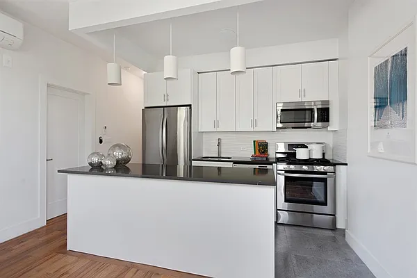Rented by Erica Sullivan, LREB | media 2