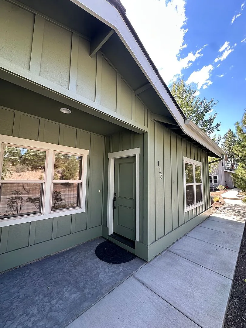 Beautiful Trailside home right near Northwest Crossing! — Photo 3