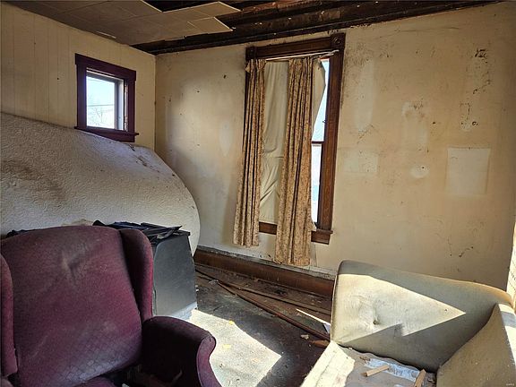 3rd image of 4720 Hannover Ave