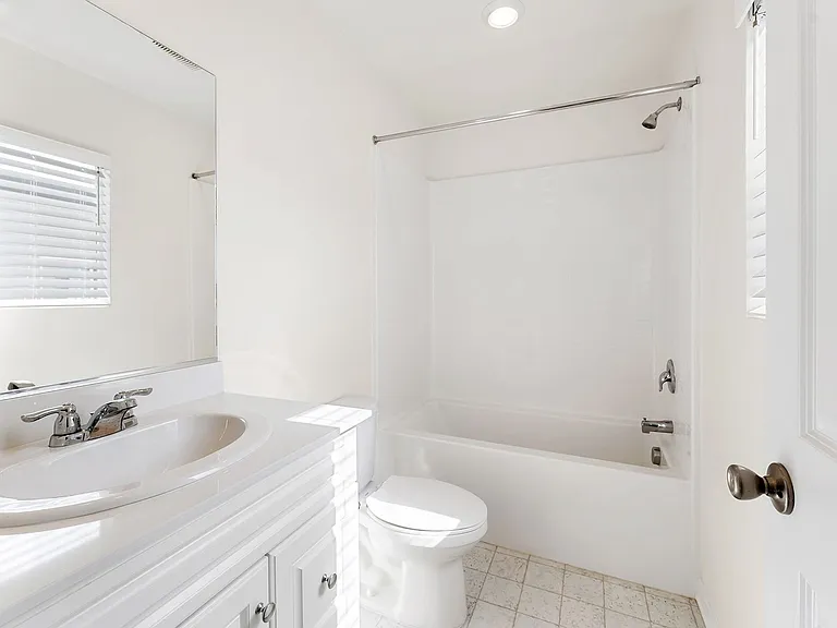 14055 Ruby Ln — Photo 23