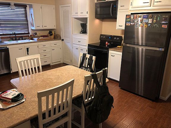 5th image of 6211 Woodward St