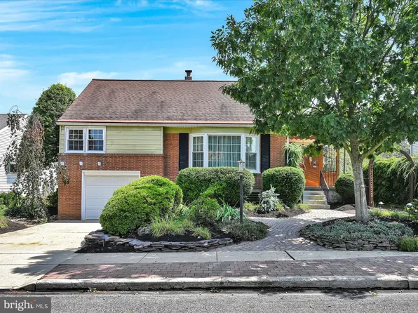 112 Eric Ave, Shillington, PA 19607