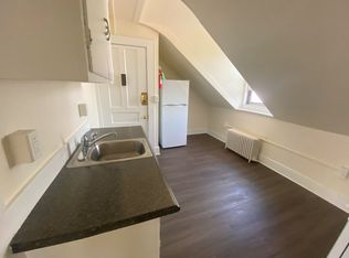 6 Clarke St #5, Burlington, VT 05401