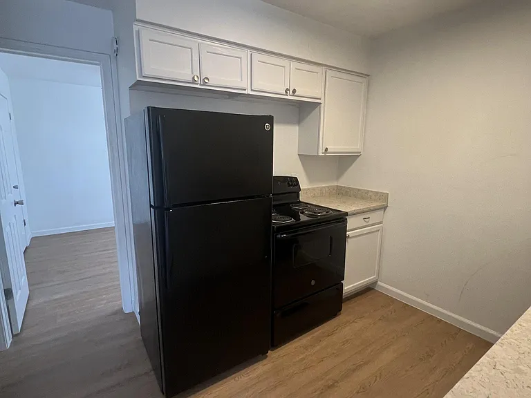 Northwood Apartments — Photo 22
