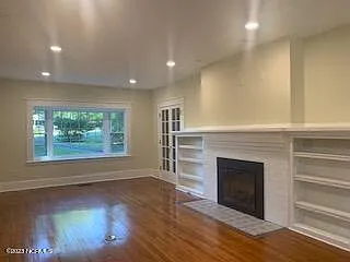 255 Bronwyn St — Photo 5
