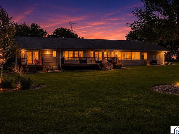 4th image of 4 S Fox Lake Dr W