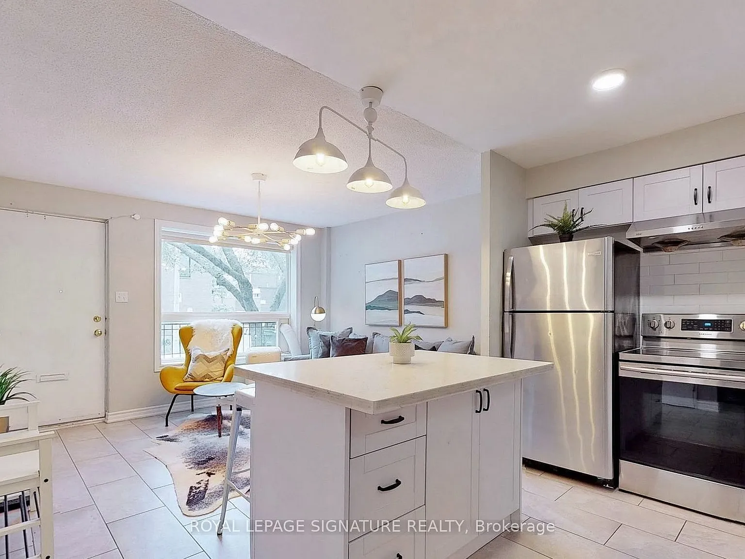 2 bed, $2,700 — Photo 2