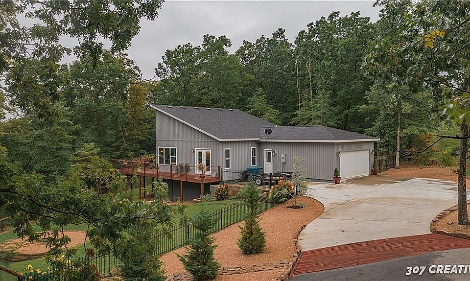 1st image of 1 Aldershot Cir