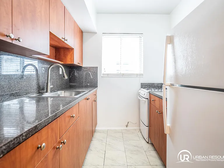 7315 Harding Ave #15 — Photo 10