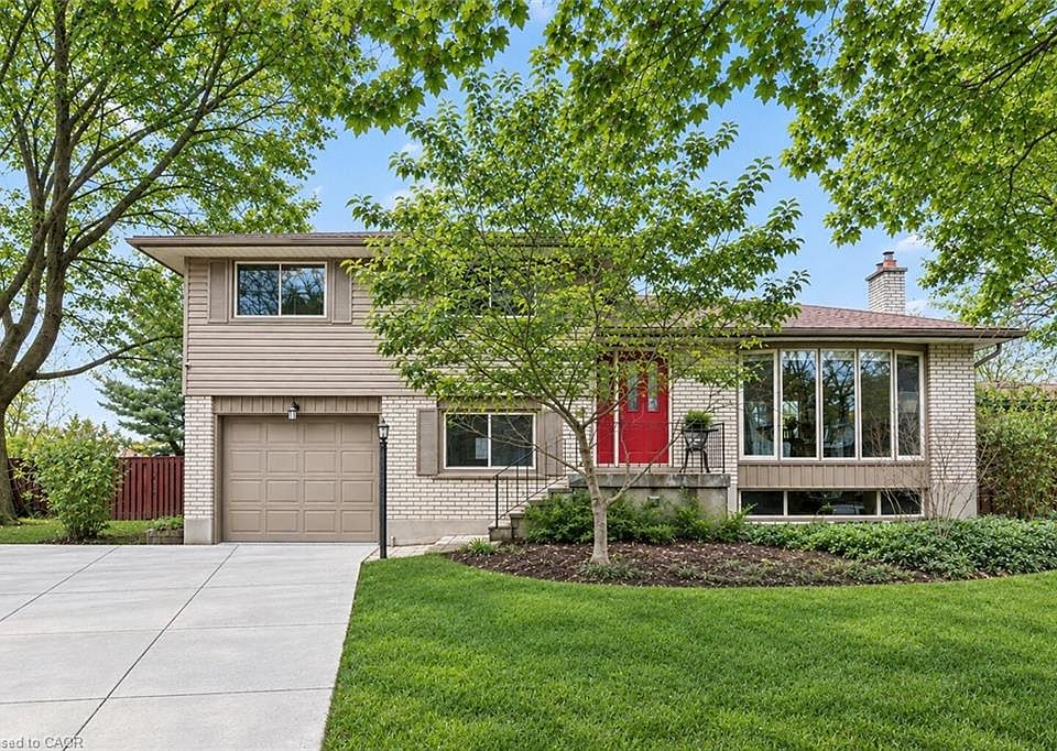 1st image of 9 Skye Pl