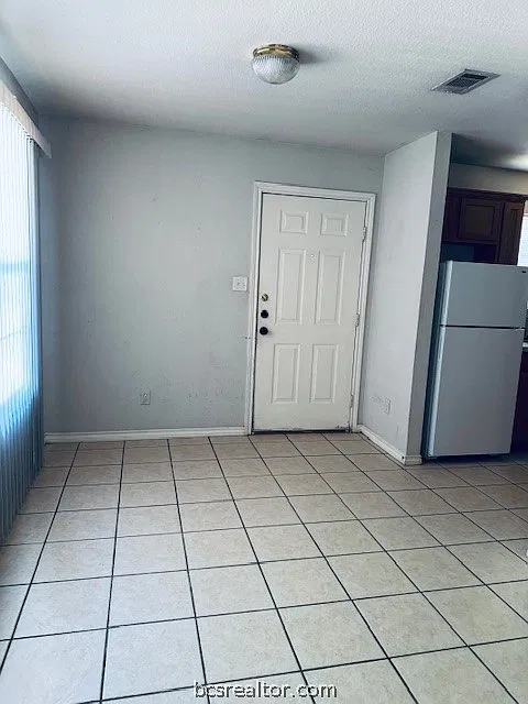 3 bed, 1338 sqft, $1,450 — Photo 4